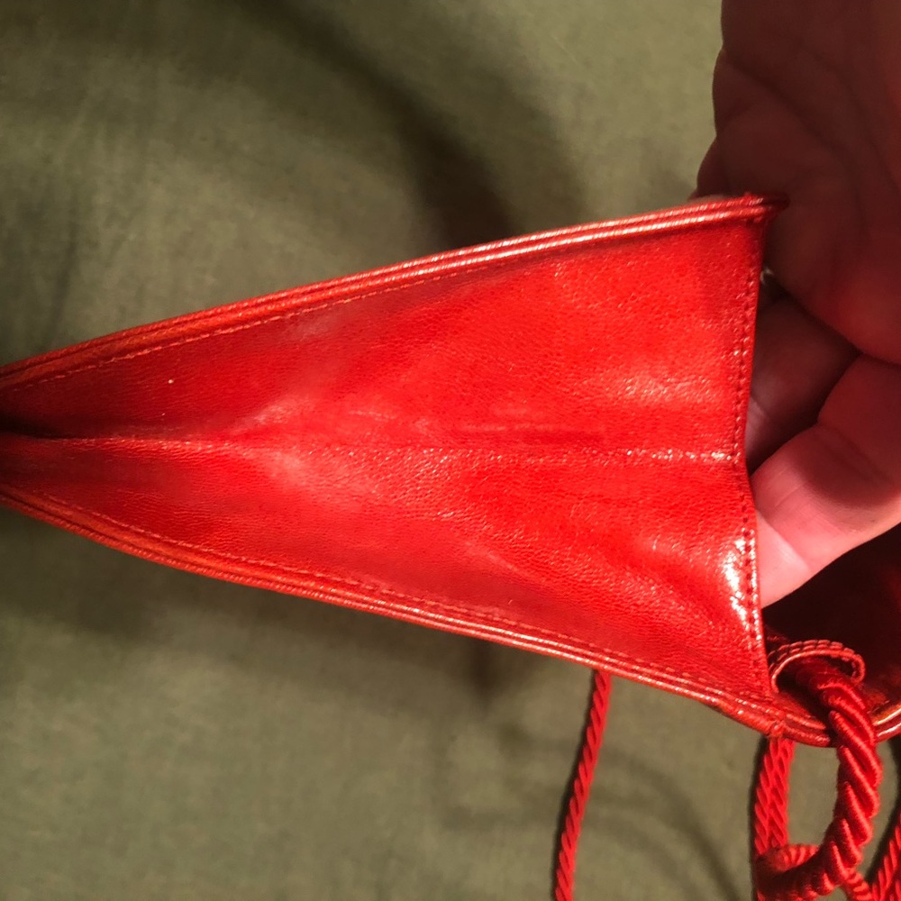 🤩 *AUTHENTIC* VINTAGE 80’s FENDI RED LEATHER CROSSBODY* 💗 - Picture 9 of 16